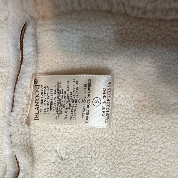 [BLANKNYC] Womens Oversized Tan Faux Suede and Sherpa Outerwear size S NWOT - Picture 4 of 7